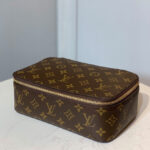 Louis Vuitton Packing Cube MM M43689 Brown